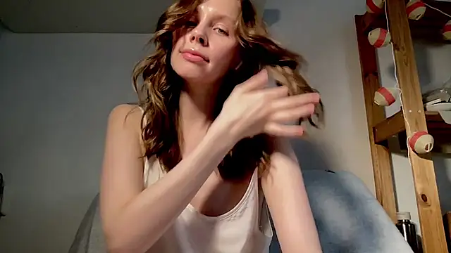 Nikki Mimimi online show from 26, 1, 2025