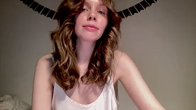 Nikki Mimimi online show from 31, 1, 2025