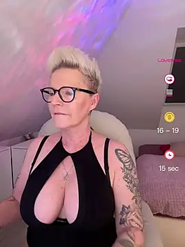German Milf online show from 28, 4, 2026
