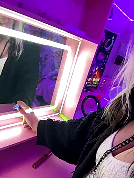 Cutiepiespanks online show from 21, 9, 2025