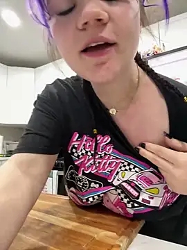Snapshot of Cutiepiespanks chatting on 9, 6, 2026 Cutiepiespanks online show from 9, 6, 2026