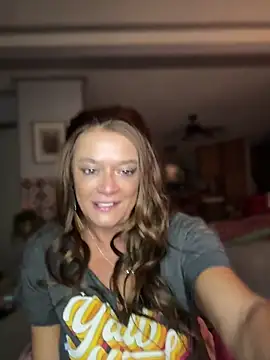 cowgirlc online show from 18, 4, 2026