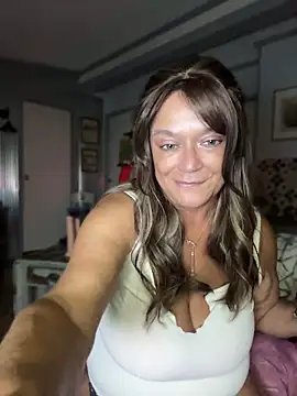 cowgirlc online show from 18, 6, 2026