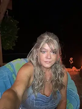 cowgirlc online show from 27, 6, 2026