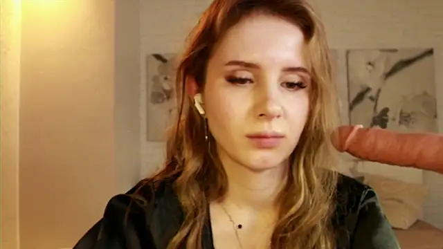 Betty June online show from 4, 3, 2025