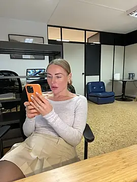 EmaSalis online show from 31, 1, 2025