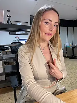 EmaSalis online show from 3, 3, 2025