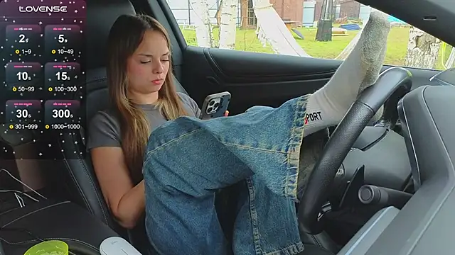 Misss Vikk online show from 23, 4, 2026