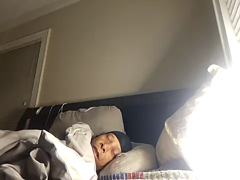 Snapshot of Vybezmaster chatting on 24, 11, 2025 Vybezmaster online show from 24, 11, 2025