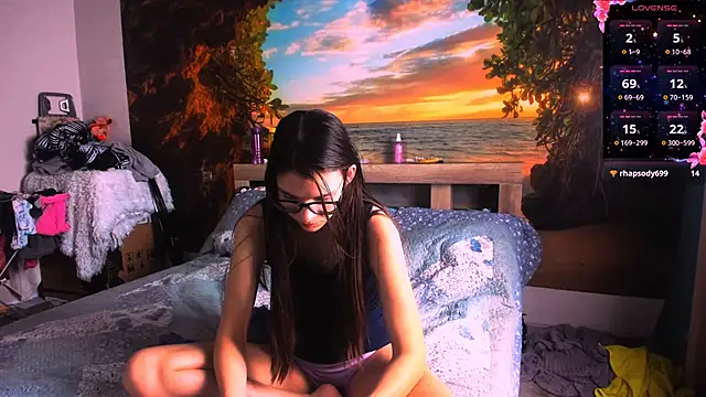 MollyLollipop online show from 14, 3, 2025