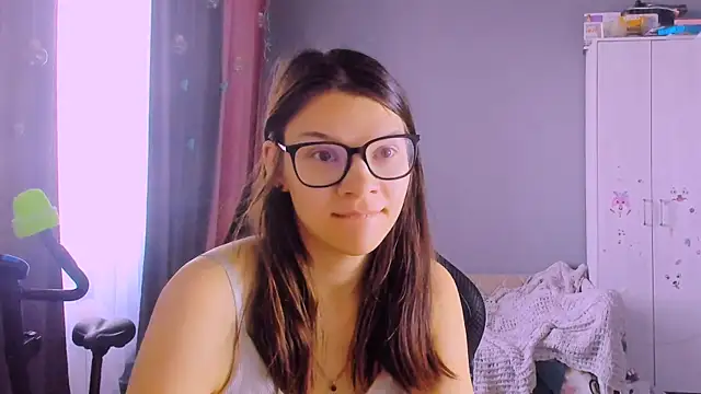 MollyLollipop online show from 7, 4, 2026