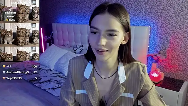 SophieCatty online show from 7, 3, 2025