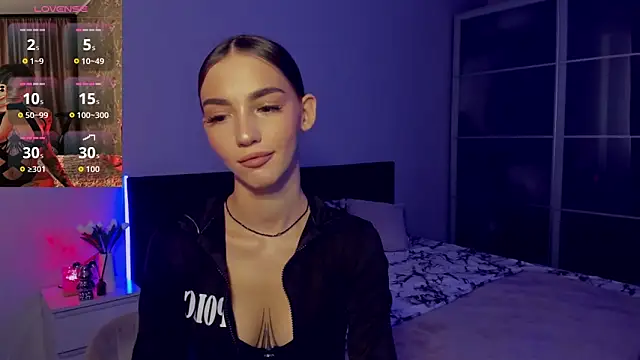 SophieCatty online show from 4, 10, 2025