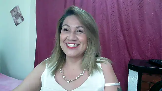 Snapshot of yayita_mature chatting on 24, 2, 2025 yayita mature online show from 24, 2, 2025