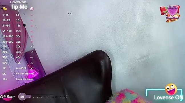 Alexandra Hornny online show from 28, 12, 2024