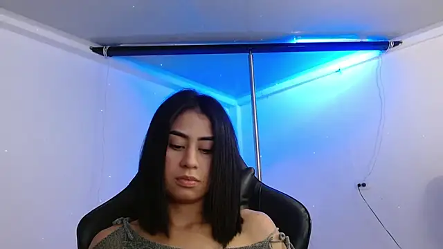 Snapshot of Martina1369 chatting on 10, 6, 2026 Martina1369 online show from 10, 6, 2026