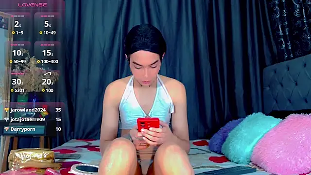 nickyminach  online show from 13, 3, 2025