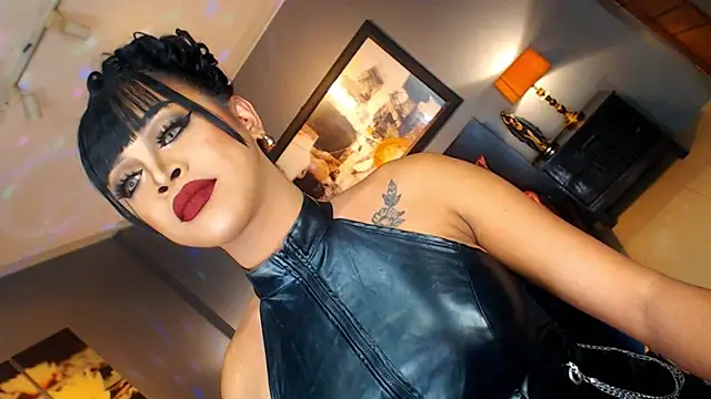 MarryQueen22 online show from 13, 11, 2025