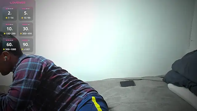 Snapshot of HonestAndrew chatting on 10, 12, 2024 HonestAndrew online show from 10, 12, 2024