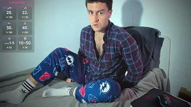 Snapshot of HonestAndrew chatting on 11, 12, 2024 HonestAndrew online show from 11, 12, 2024