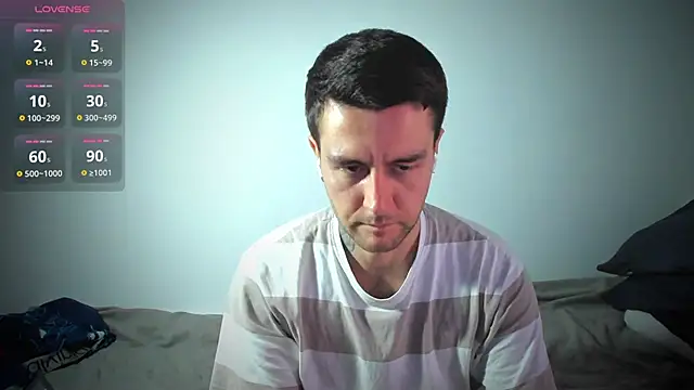 Snapshot of HonestAndrew chatting on 12, 12, 2024 HonestAndrew online show from 12, 12, 2024