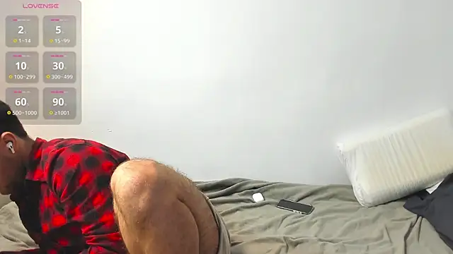 Snapshot of HonestAndrew chatting on 13, 12, 2024 HonestAndrew online show from 13, 12, 2024