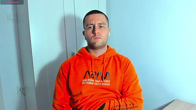 Snapshot of HonestAndrew chatting on 17, 1, 2025 HonestAndrew online show from 17, 1, 2025