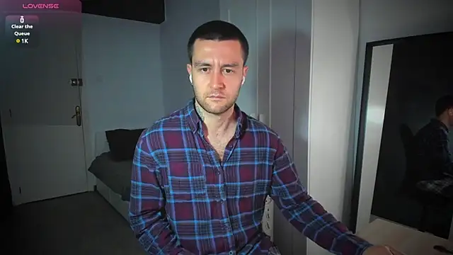 Snapshot of HonestAndrew chatting on 5, 2, 2025 HonestAndrew online show from 5, 2, 2025