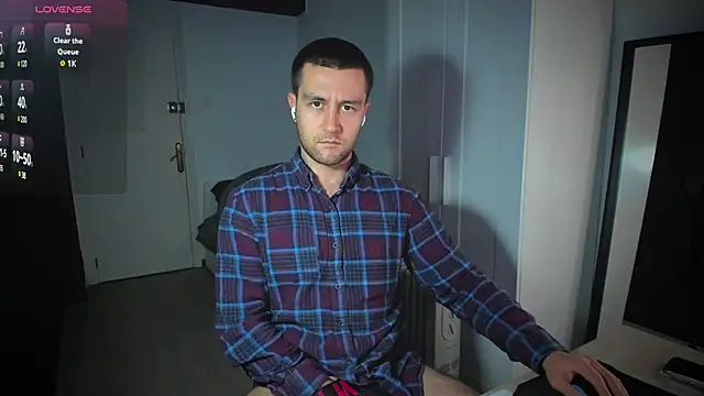 Snapshot of HonestAndrew chatting on 5, 2, 2025 HonestAndrew online show from 5, 2, 2025