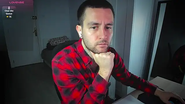 Snapshot of HonestAndrew chatting on 9, 2, 2025 HonestAndrew online show from 9, 2, 2025