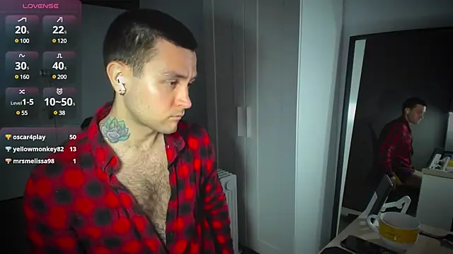 Snapshot of HonestAndrew chatting on 10, 2, 2025 HonestAndrew online show from 10, 2, 2025