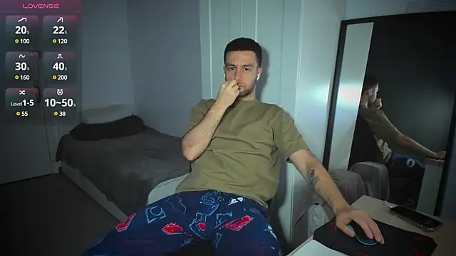 Snapshot of HonestAndrew chatting on 15, 3, 2025 HonestAndrew online show from 15, 3, 2025