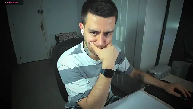 Snapshot of HonestAndrew chatting on 20, 3, 2025 HonestAndrew online show from 20, 3, 2025