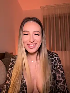 Snapshot of Eva_Ryen chatting on 2, 10, 2025 Eva Ryen online show from 2, 10, 2025