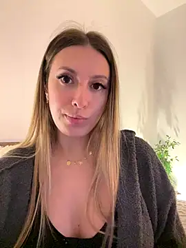 Snapshot of Eva_Ryen chatting on 23, 10, 2025 Eva Ryen online show from 23, 10, 2025