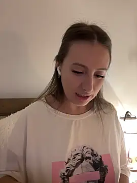 Snapshot of Eva_Ryen chatting on 23, 11, 2025 Eva Ryen online show from 23, 11, 2025