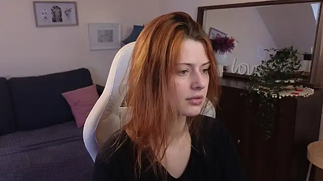 doll lesli online show from 28, 2, 2025