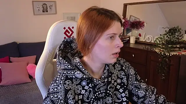 doll lesli online show from 7, 3, 2025