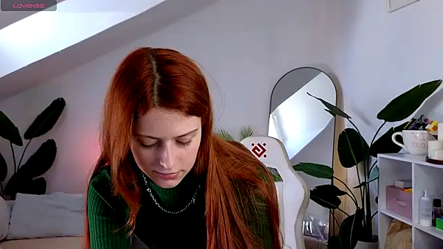 doll lesli online show from 8, 10, 2025