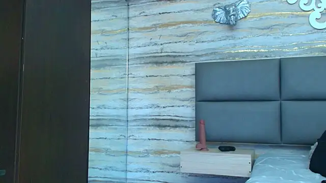 Snapshot of oliver__brown chatting on 21, 12, 2025 oliver brown online show from 21, 12, 2025
