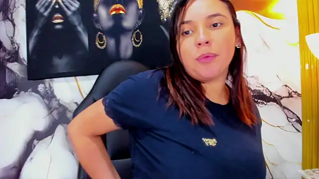 LizzRouse online show from 11, 3, 2025