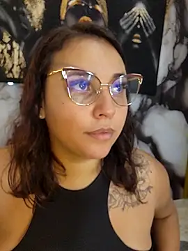 LizzRouse online show from 25, 4, 2026