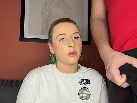 Snapshot of Strongqueen chatting on 14, 12, 2024 Strongqueen online show from 14, 12, 2024