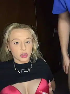 Snapshot of Strongqueen chatting on 11, 1, 2025 Strongqueen online show from 11, 1, 2025