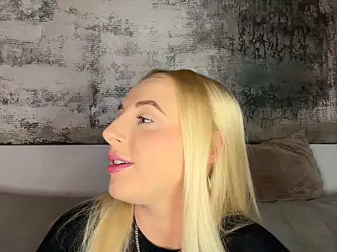 Snapshot of Strongqueen chatting on 20, 1, 2025 Strongqueen online show from 20, 1, 2025