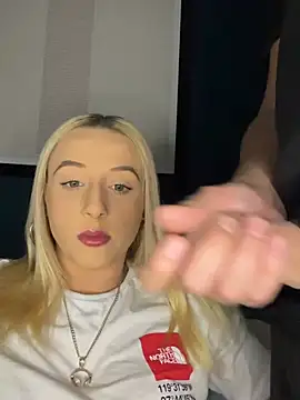 Snapshot of Strongqueen chatting on 14, 2, 2025 Strongqueen online show from 14, 2, 2025