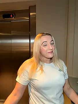 Snapshot of Strongqueen chatting on 7, 1, 2026 Strongqueen online show from 7, 1, 2026