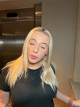 Snapshot of Strongqueen chatting on 9, 1, 2026 Strongqueen online show from 9, 1, 2026