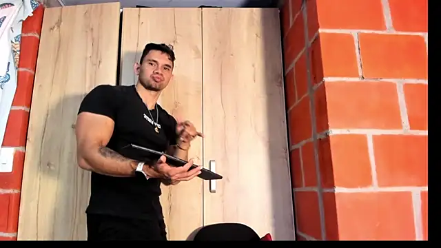 GendersonFit online show from 2, 6, 2026