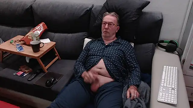 Nudelschwanz online show from 11, 3, 2025